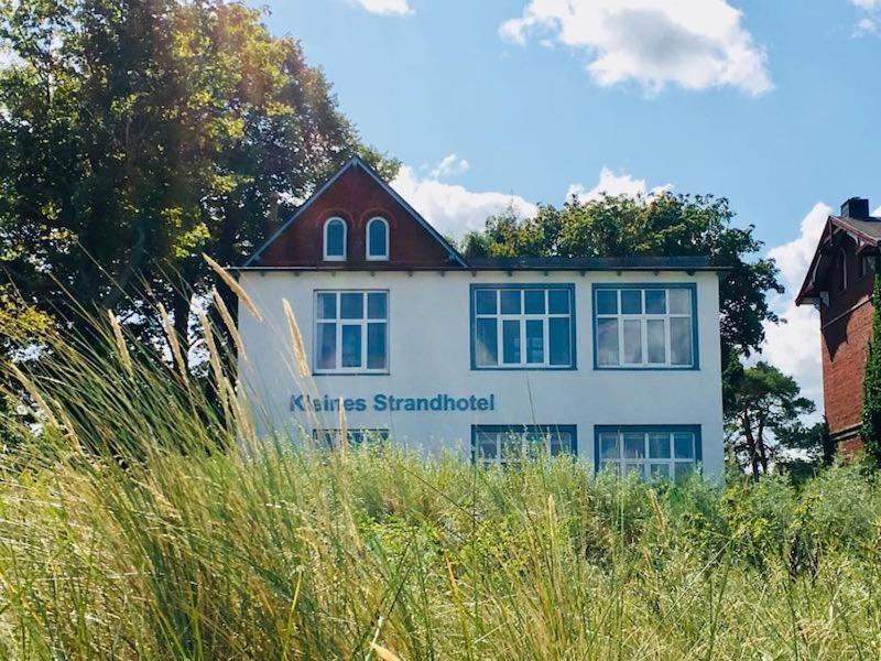 Kleines Strandhotel Niendorf  Exterior photo